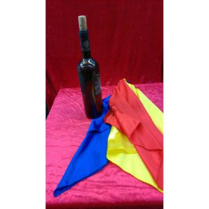 בקבוק יוצא משלוש מטפחות 274